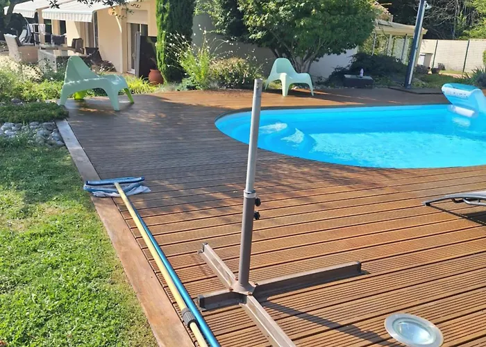 Chambre et salle de bain privées dans une villa type orientale